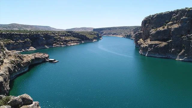 firat-nehri2d32d4b8528fd138.jpg