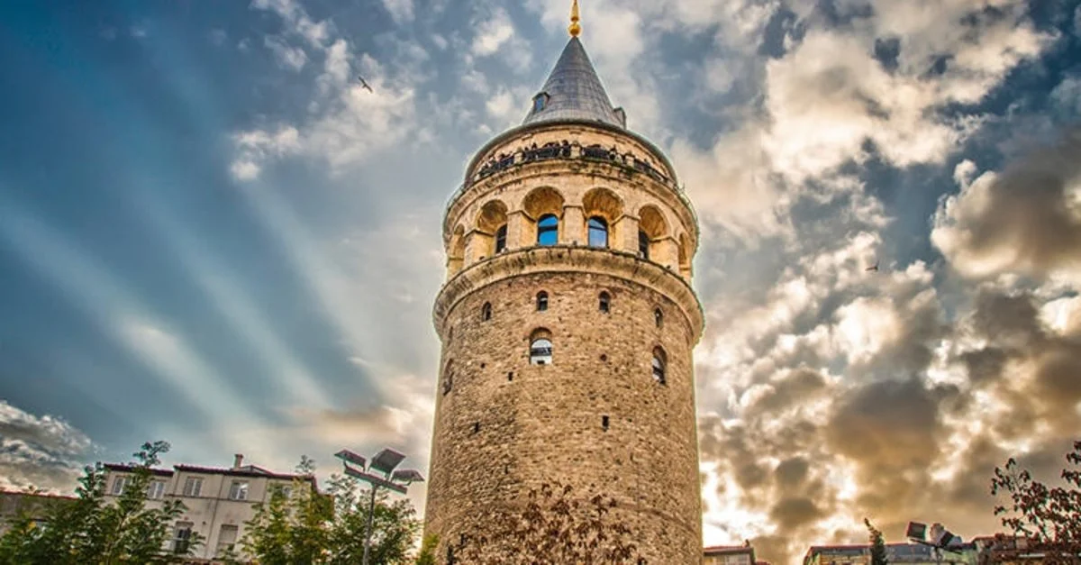 Galata Kulesi Yapımı Ve Tarihi