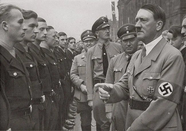 hitler.jpg