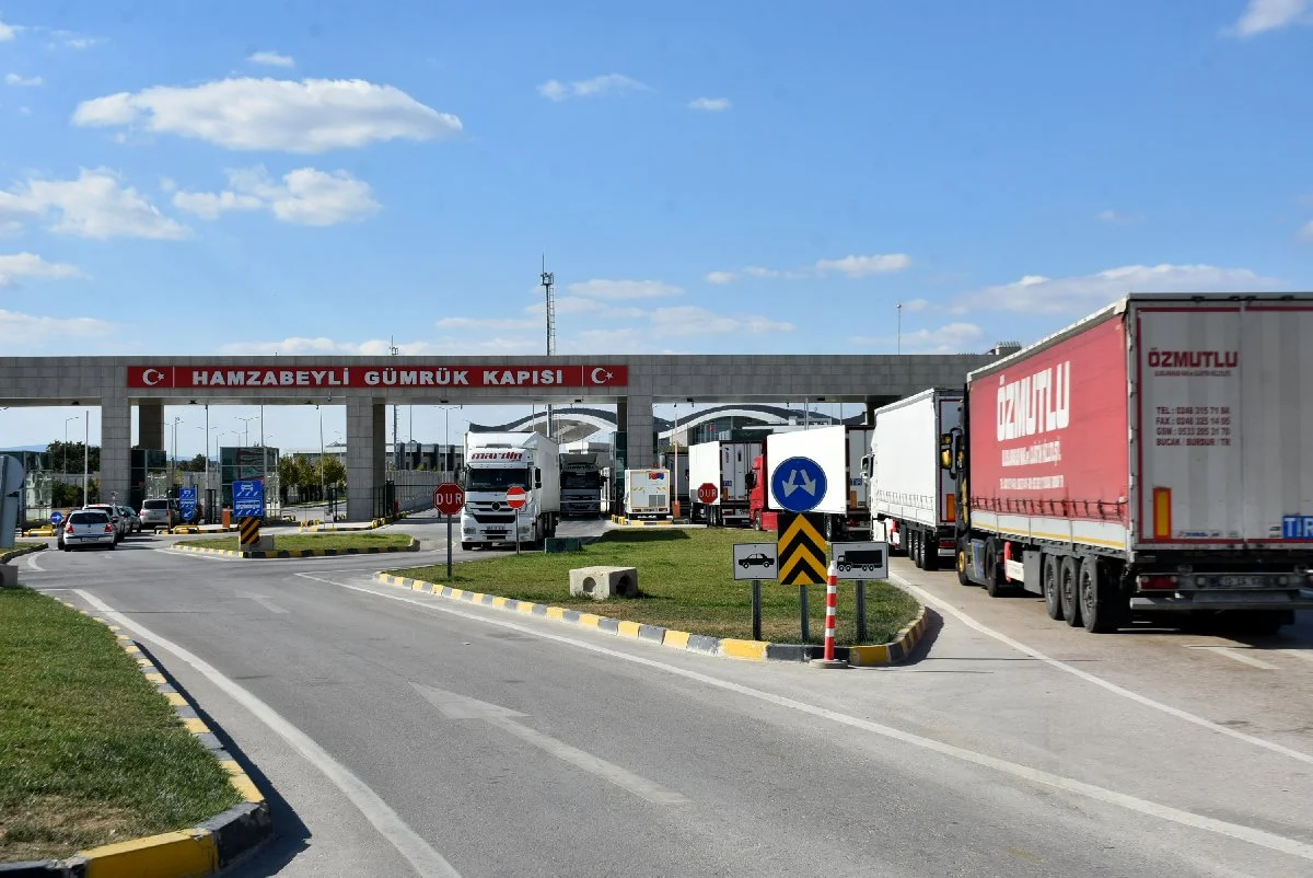 Bulgaristan sınır kapısında TIR kuyruğu 33 kilometreye çıktı