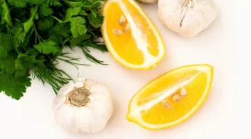 limon-sarimsak-saglik.webp