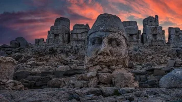 nemrut2.webp