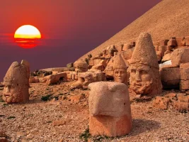 Nemrut_Da_G_nbat_m.webp