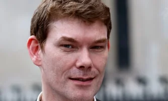 galeri_gary-mckinnon-jpg_59875533_1433429533.webp