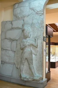 800px-_Original_Relief_King_Gate_Hattusa.webp