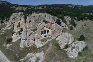 frig-12-700x469.webp