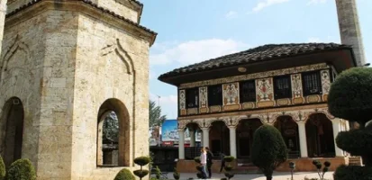 alaca-camii-makedonya.webp