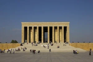 anitkabir62856b09e57fa412.webp