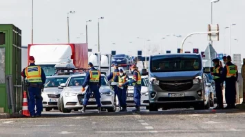 Türkiye’den döneceklere kötü haber: Corona virüsü, güzergahı kapattı