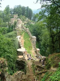 Deylem-Gilan (İran) bölgesindeki Haşhaşi kalesi Rudhan