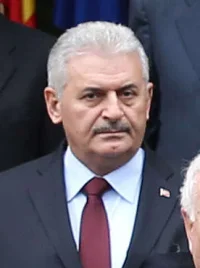 Binali Yıldırım Kimdir?