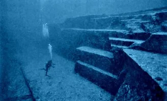 Yonaguni Anıtı - Yonaguni, Japonya