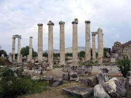 Afrodit Tapınağı kalıntıları