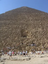 keops-pyramid.webp