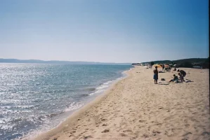 Sarımsaklı Plajından bir görünüm, Ayvalık. 