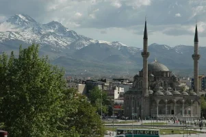 Kayseri (Meydan) Bürüngüz Camii ve Erciyes Dağı 