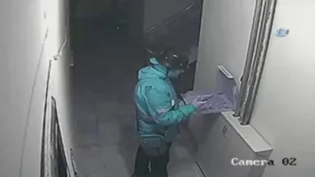 Pizzaya Tüküren Kuryeye 2 Yıl 6 Ay Hapis Verildi
