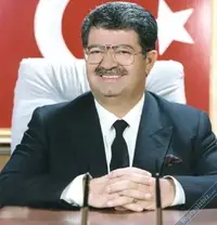 turgut-ozal295c2c53b3e72c6d.webp
