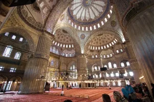 Sultan Ahmet Camii içi