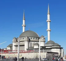 Taksim Camii