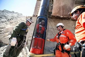 Madendekileri kurtarma işleminde kullanılan NASA yapımı kapsül test edilirken