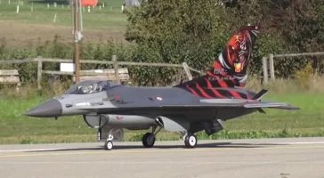 Türk Hava Kuvvetleri F-16 Kırmızı Kaplan - Ölçekli RC Türbin Model Jet