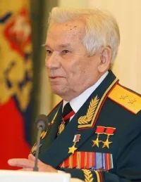 Mihail Kalaşnikov (1919-2013)