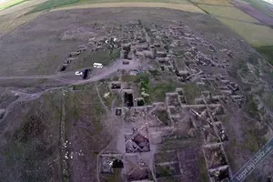 Küllüoba Höyüğü: Anadolu’nun Erken Şehirleşmesine Açılan Kapı