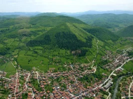 Bosna Piramidi