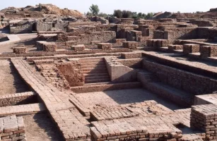 Dünyadaki  11  Gizemli yer (2) - Mohenjo-daro - Sind, Pakistan