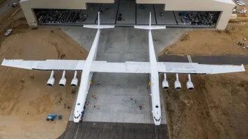 stratolaunch_3_zps76sd5mf6.webp