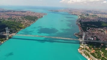 İstanbul Boğazı Neden Turkuaza Büründü? NASA Açıkladı